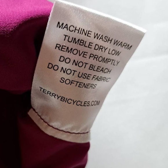 Terry Bicycles Tee Shirt Magenta Short Sleeve Cycling Activewear Womens Sm. - Picture 6 of 6